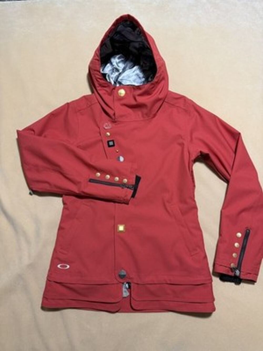 Oakley Gretchen Bleiler Collab Women's Snowboard Ski Jacket Crimson Red Medium